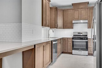 5612 Clay Ave in Austin, TX - Building Photo - Building Photo