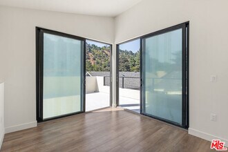 4912 Monte Vista St in Los Angeles, CA - Building Photo - Building Photo