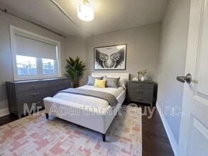 5422 Oscar Peterson Blvd in Mississauga, ON - Building Photo - Building Photo