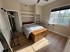 2244 Cannon Gate in Fallbrook, CA - Building Photo