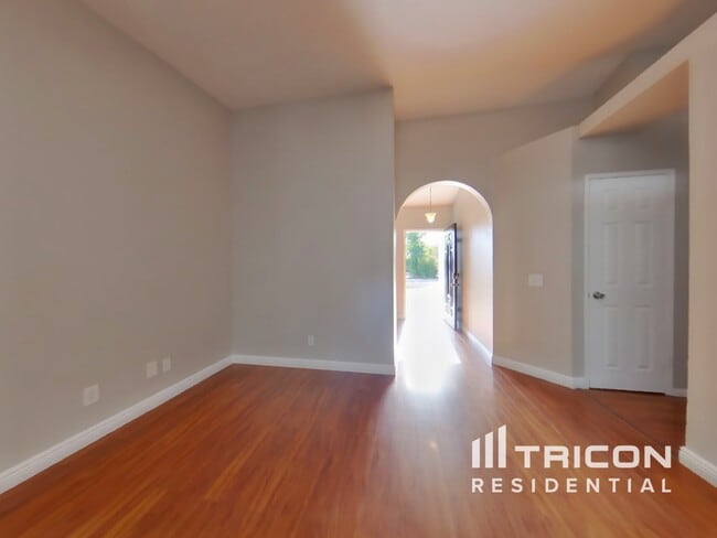 32899 Winnepeg Pl in Lake Elsinore, CA - Building Photo - Building Photo