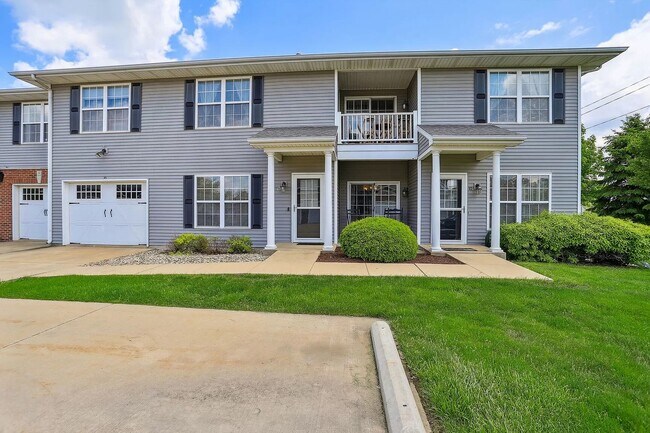 103 Yorkminster Ln, Unit 10 in Savoy, IL - Building Photo - Building Photo