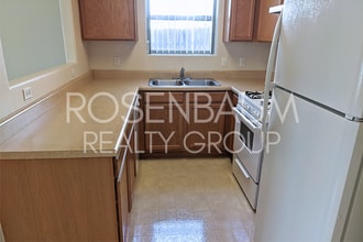 9476 E Lakeshore Dr in Prescott Valley, AZ - Building Photo - Building Photo