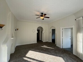 6407 Orange St in Los Angeles, CA - Building Photo - Building Photo