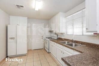 3021 W Camelback Rd in Phoenix, AZ - Foto de edificio - Building Photo