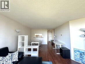 4657 Hazel St in Burnaby, BC - Building Photo - Building Photo