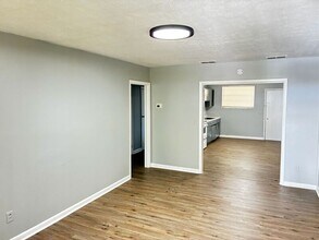 7138 Conant Ave in Jacksonville, FL - Building Photo - Building Photo