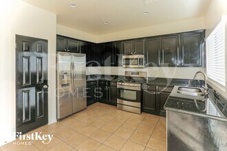 718 S 124th Ave in Avondale, AZ - Building Photo - Building Photo