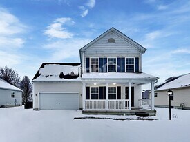 353 W Hunters Dr in Newark, OH - Building Photo