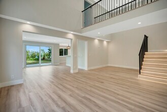 4016 Cam Plano in Calabasas, CA - Building Photo - Building Photo