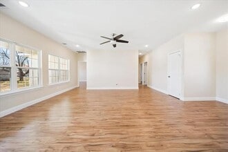 202 S Nash St in Kaufman, TX - Building Photo - Building Photo