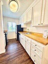 Leafy Grove in Castro Valley, CA - Building Photo - Building Photo