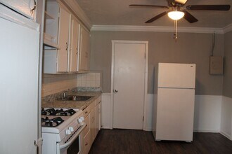 514 E Douglas Dr in Midwest City, OK - Building Photo - Building Photo