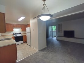 600 Reusens Rd in Lynchburg, VA - Building Photo