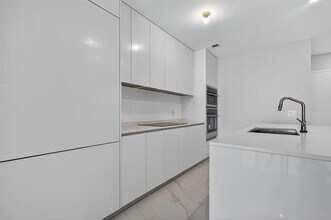 701 NE 23rd St in Miami, FL - Foto de edificio - Building Photo