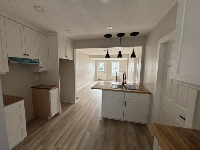 property at 25 Vipond Rd