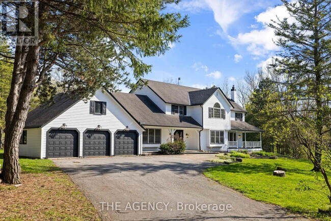 3635 19th Sideroad in King, ON - Building Photo - Building Photo