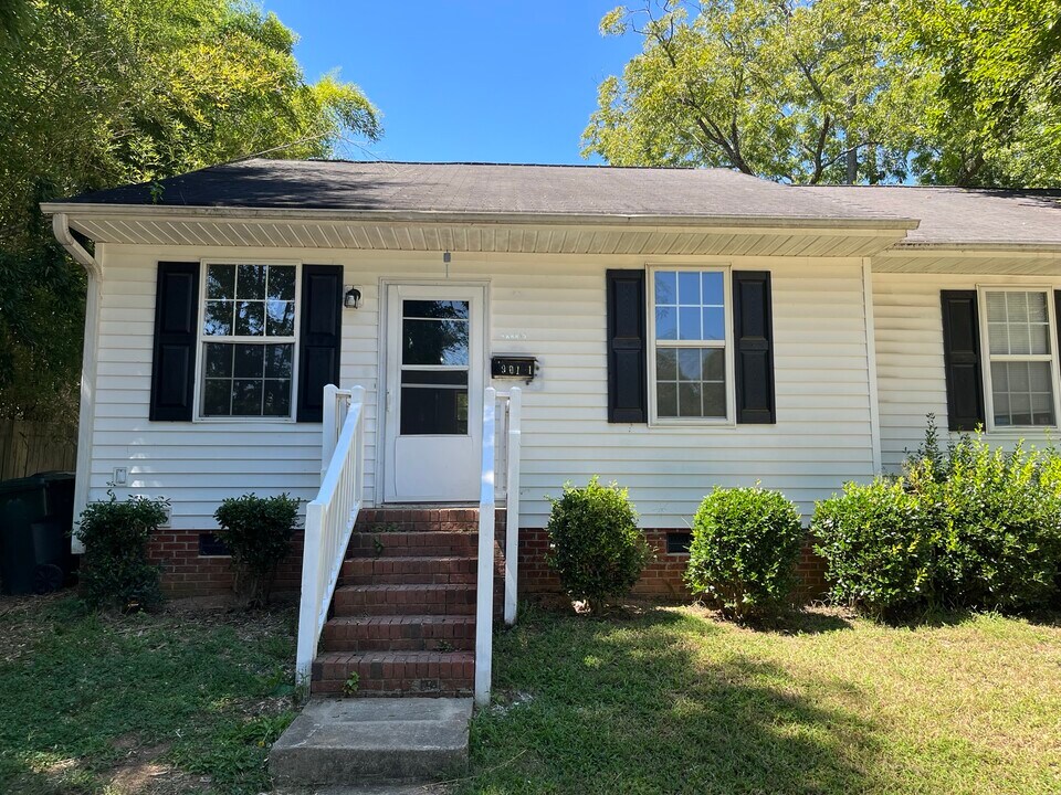 901 Marlborough Rd in Raleigh, NC - Building Photo