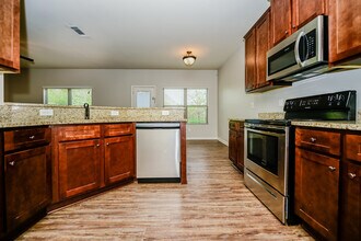 436 Concord Terrace in Mcdonough, GA - Foto de edificio - Building Photo