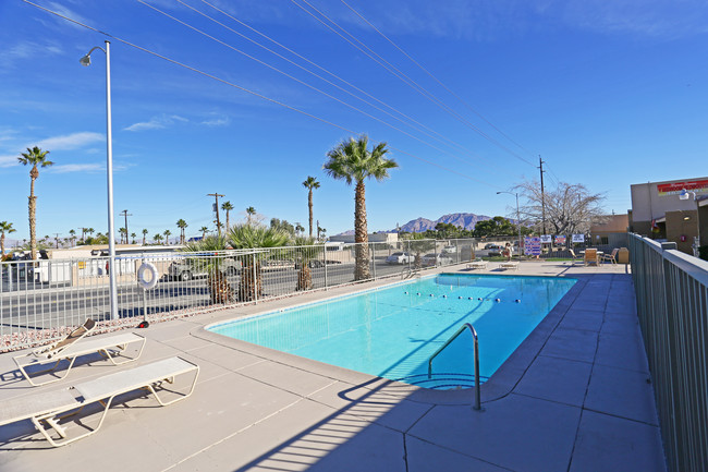 Mojave Breeze Apartments in Las Vegas, NV - Building Photo - Building Photo