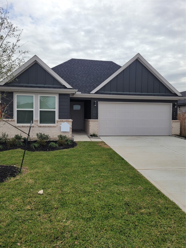 property at 4951 Pne Hvn Ln