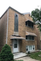 2533 S 57th Ct in Cicero, IL - Building Photo