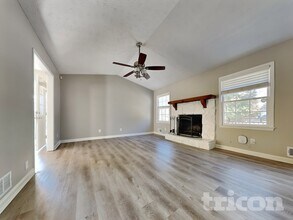 2651 Pine Log Way in Buford, GA - Building Photo - Building Photo