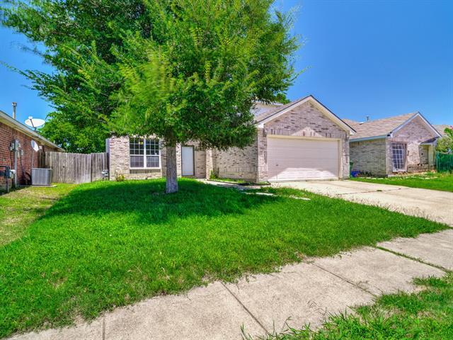 905 Hems Ln in Arlington, TX - Building Photo - Building Photo