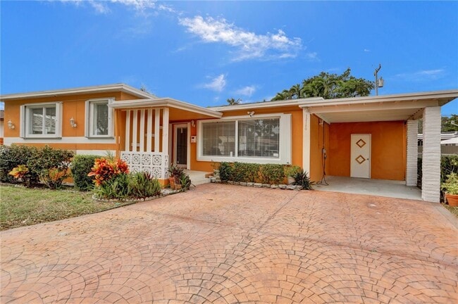 12140 NE Miami Ct in North Miami, FL - Building Photo - Building Photo