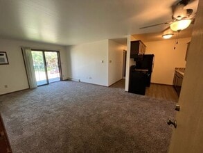 8011 60th Ave in Kenosha, WI - Building Photo - Building Photo