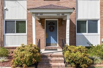 4910 Johnson Ave in Portsmouth, VA - Building Photo - Building Photo