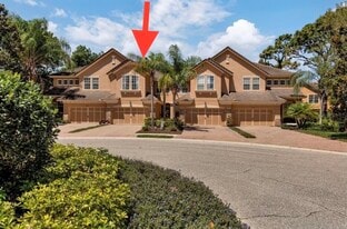 8111 Villa Grande Ct in Sarasota, FL - Building Photo