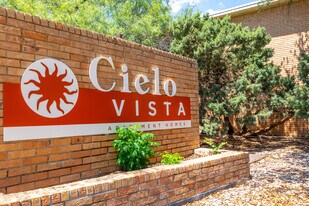 Cielo Vista in San Angelo, TX - Building Photo