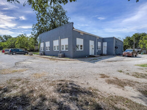 1 Bedroom & 2 Bedroom Apartments in Hamilton, TX - Foto de edificio - Building Photo