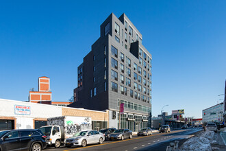 The Silver Star in Long Island City, NY - Foto de edificio - Building Photo