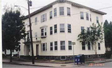 4-6  8  & 12 Pearl St in Medford, MA - Building Photo - Building Photo