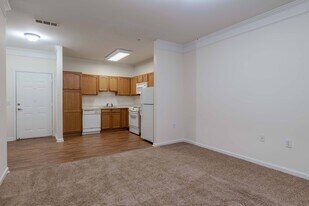 Park Place Senior in Manassas Park, VA - Building Photo