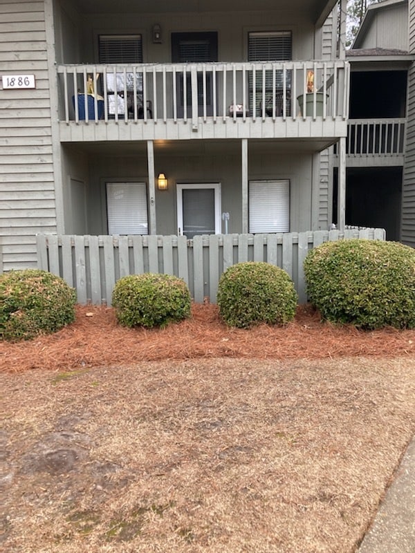 property at 1886 Tryon Dr