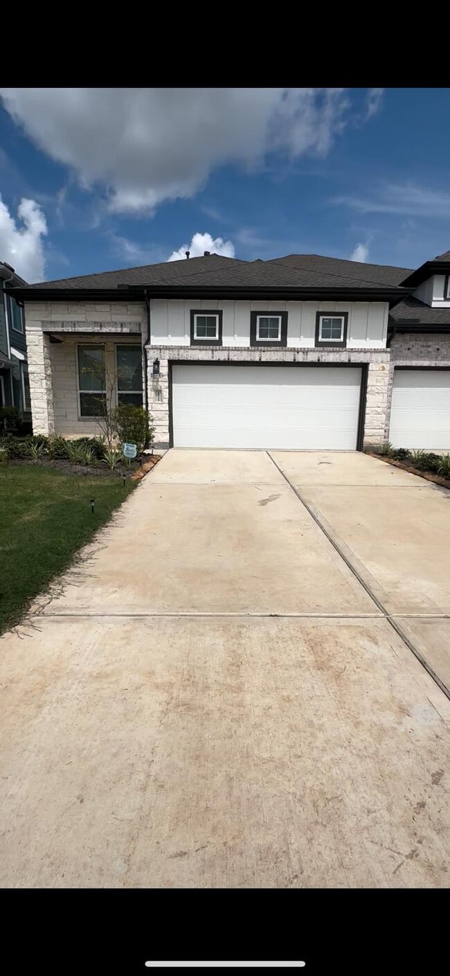 1535 Cathedral Bend Dr in Sienna Plantation, TX - Building Photo - Building Photo