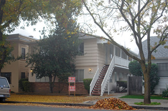 1616 S St in Sacramento, CA - Foto de edificio - Building Photo