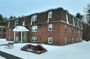 Woodside Condominiums in Rowley, MA - Building Photo
