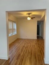 5055 W Montana St, Unit 2 in Chicago, IL - Foto de edificio - Building Photo