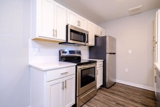Saw Mill Village Apartments in Columbus, OH - Foto de edificio - Building Photo