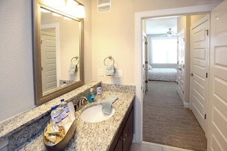 Harbor Vista at Crawford Street in Portsmouth, VA - Foto de edificio - Interior Photo