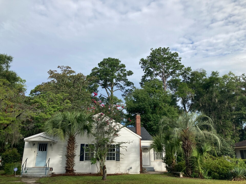 409 Edgewater Rd in Savannah, GA - Foto de edificio