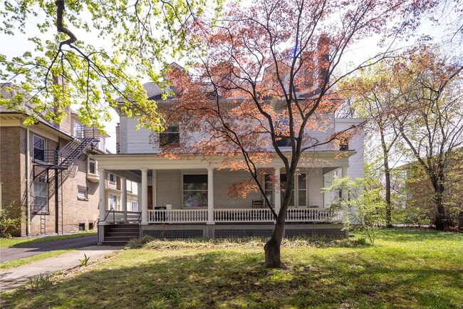 property at 2 Granger Pl
