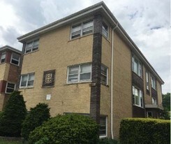 2306 S 17th Ave in North Riverside, IL - Building Photo