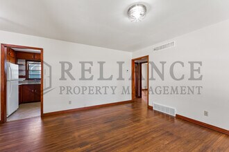 1932 S Parkwood Ln in Wichita, KS - Building Photo - Building Photo