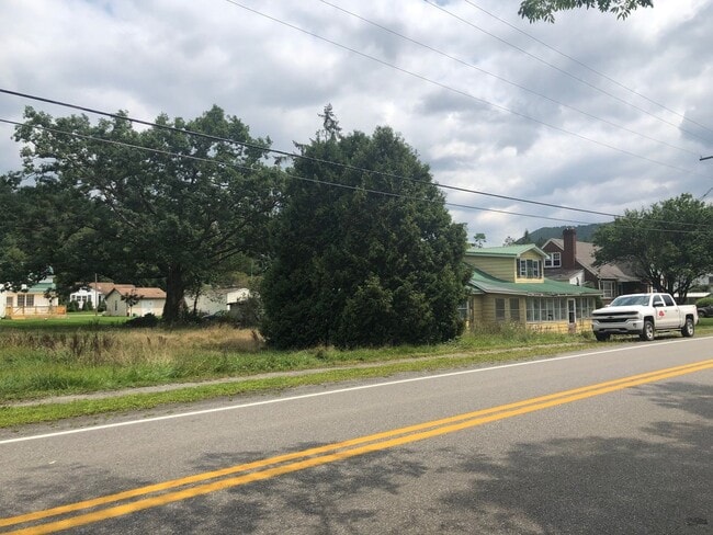 4271 Staunton Parkersburg Turnpike in Durbin, WV - Building Photo - Building Photo