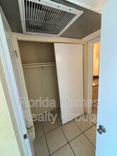 2905 Winkler Ave in Ft. Myers, FL - Building Photo - Building Photo